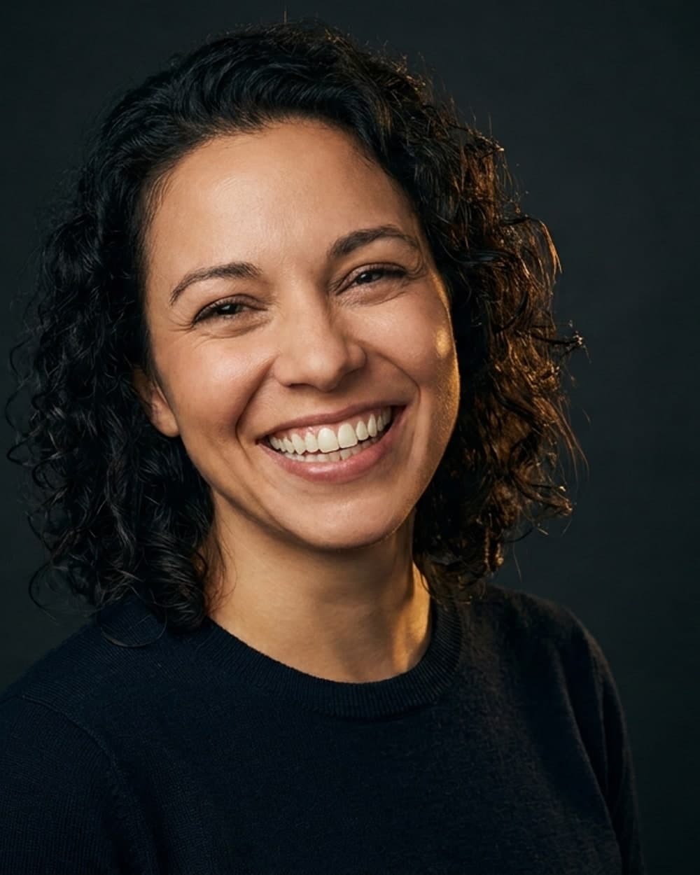 Sorriso após clareamento dental — Dra. Priscilla Penna, Goiânia